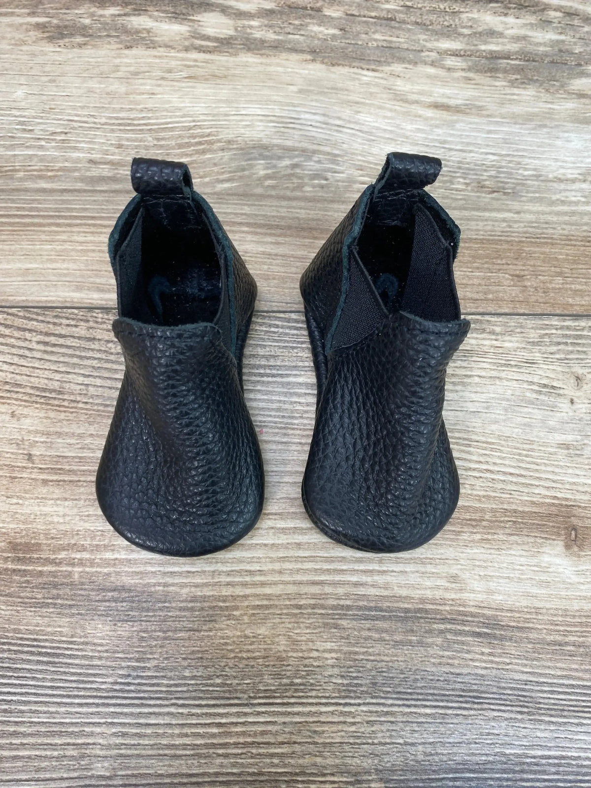 NEW Freshly Picked Ebony Chelsea Boot Baby Soft Sole Shoe Sz 2c - Me n Mommy To Be