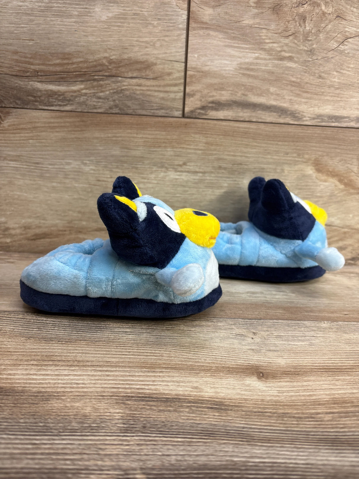 Bluey 3D Plush Slippers sz 9/10c