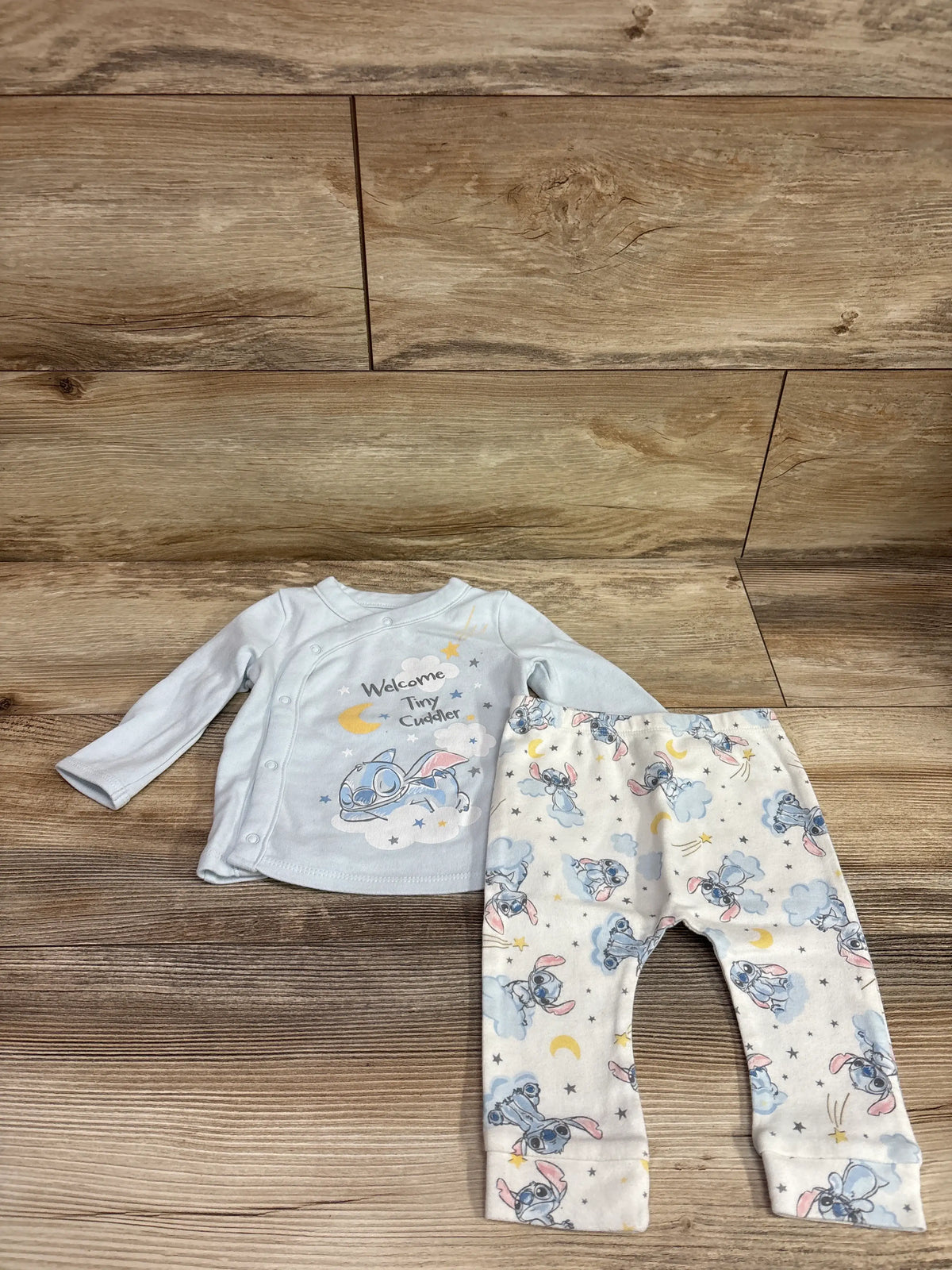 Disney Baby 2pc Stitch Kimono Shirt and Pants Set in light blue, size 3-6 months.