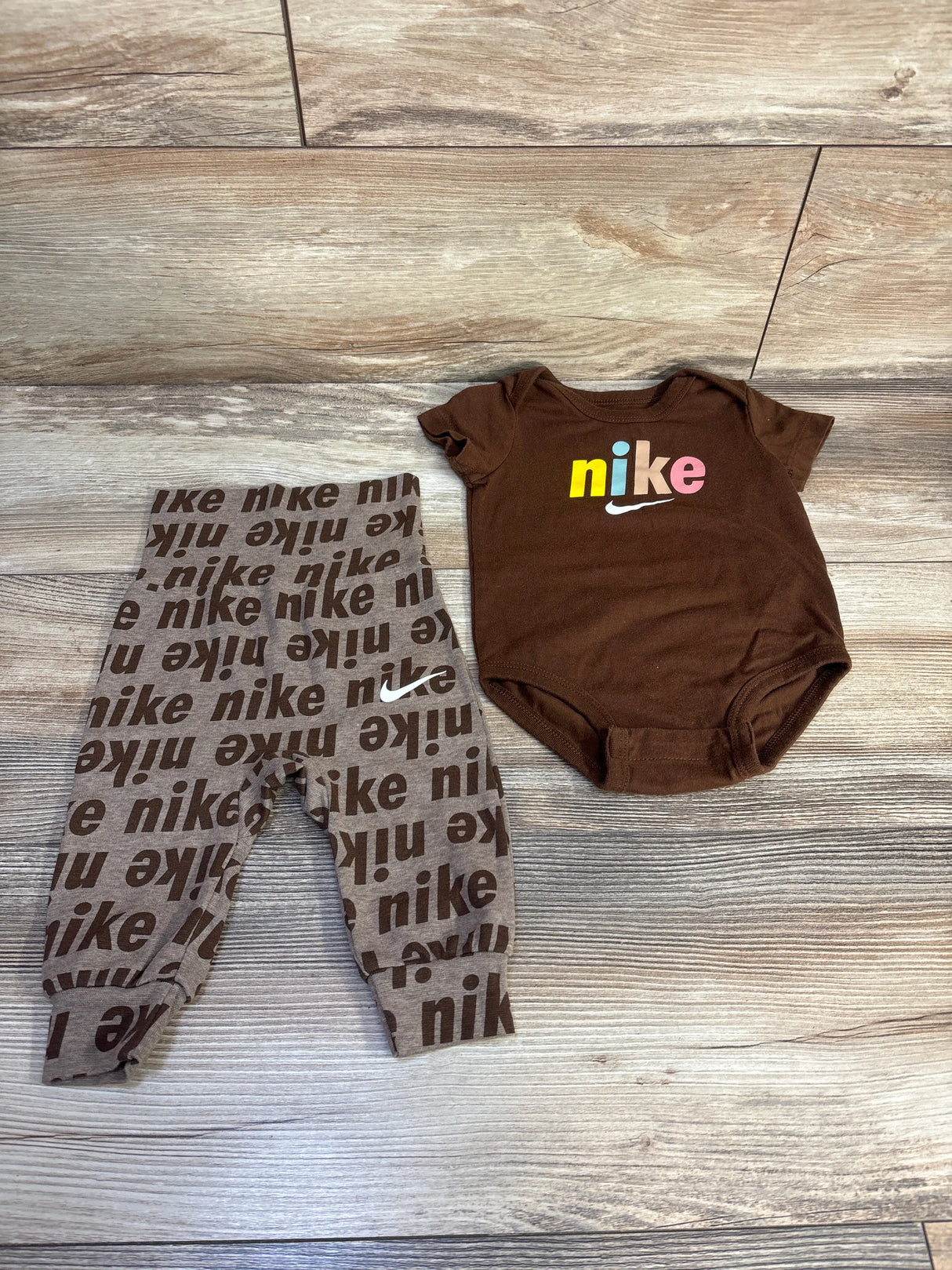 Nike 2pc Bodysuit & Joggers Set Brown sz 6m