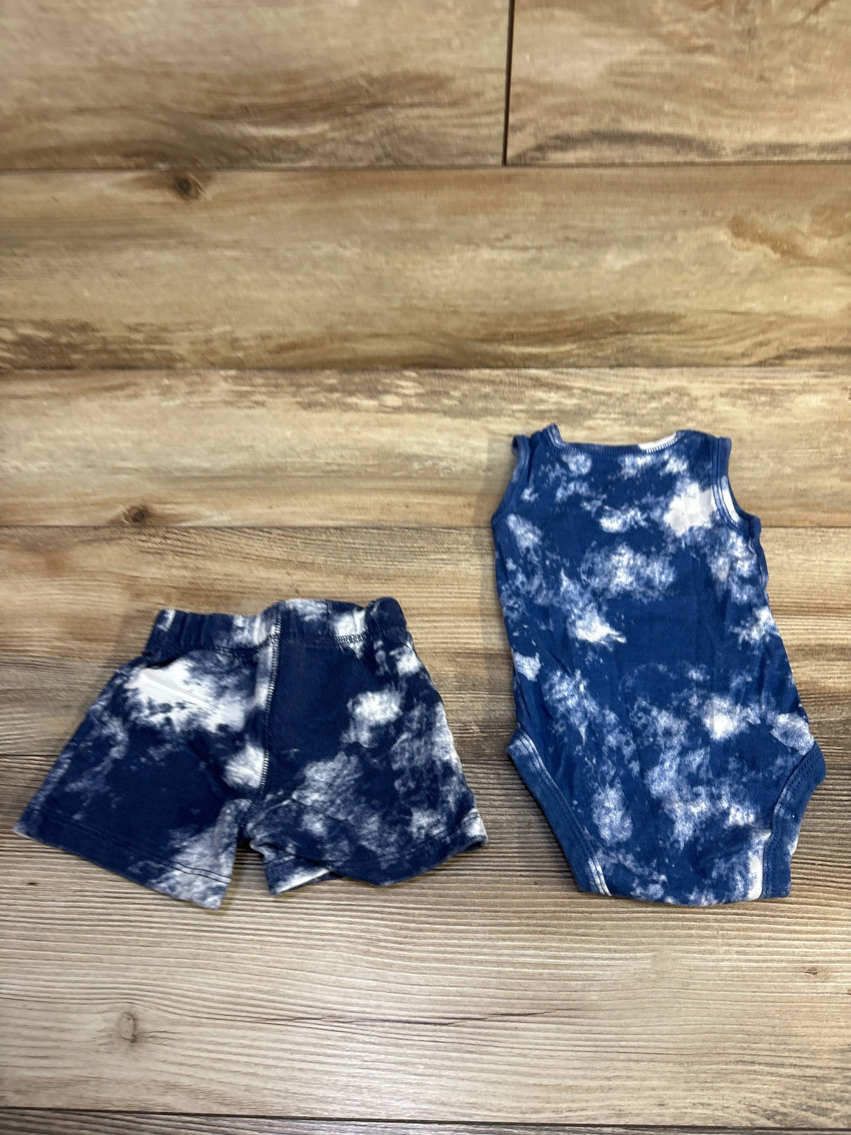 Carter's 2pc Tank Bodysuit & Shorts Set Blue sz 6m