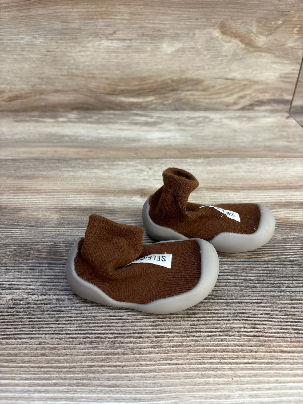 Tiny Explorings Self-Care Sock Shoes Brown sz 2/3c