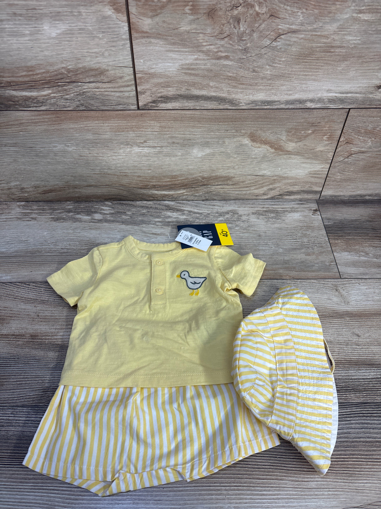 NEW Baby Gap 3pc Duck Outfit Set Yellow sz 0-3m