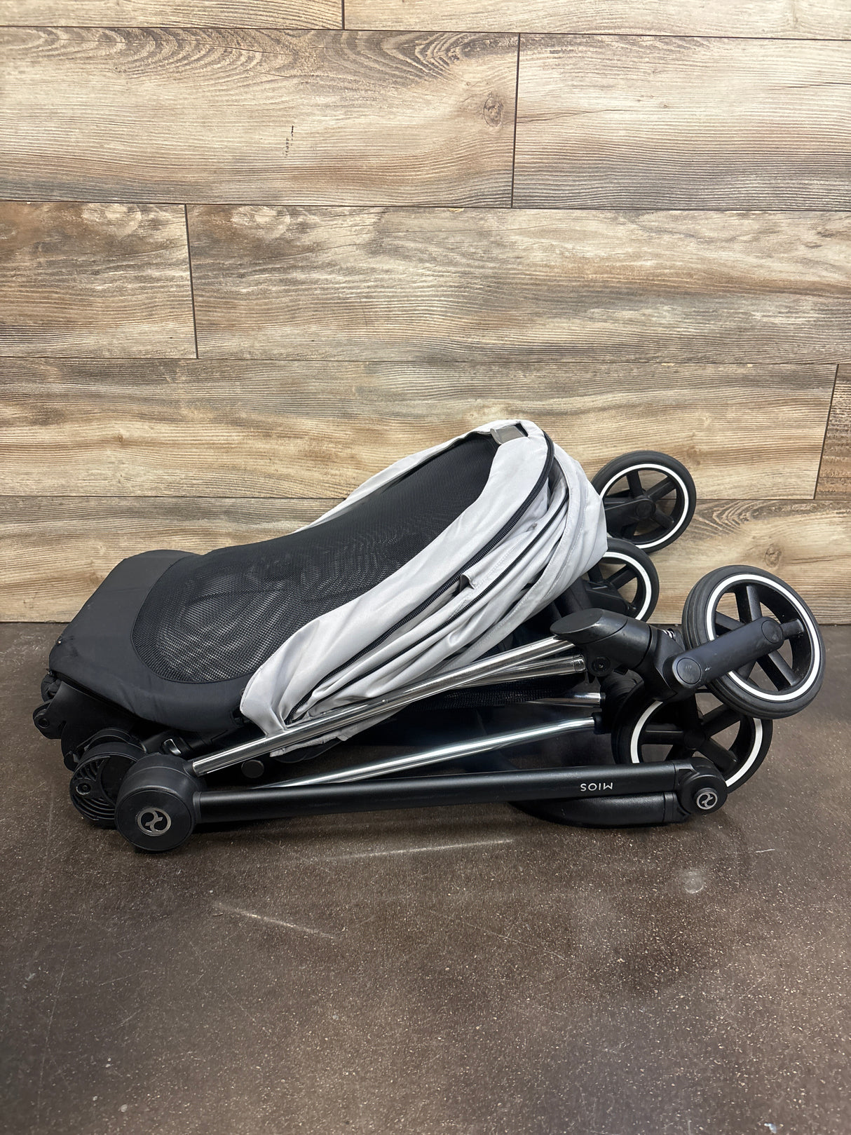Cybex Platinum Mios 3 Stroller in Chrome Grey with Accessories