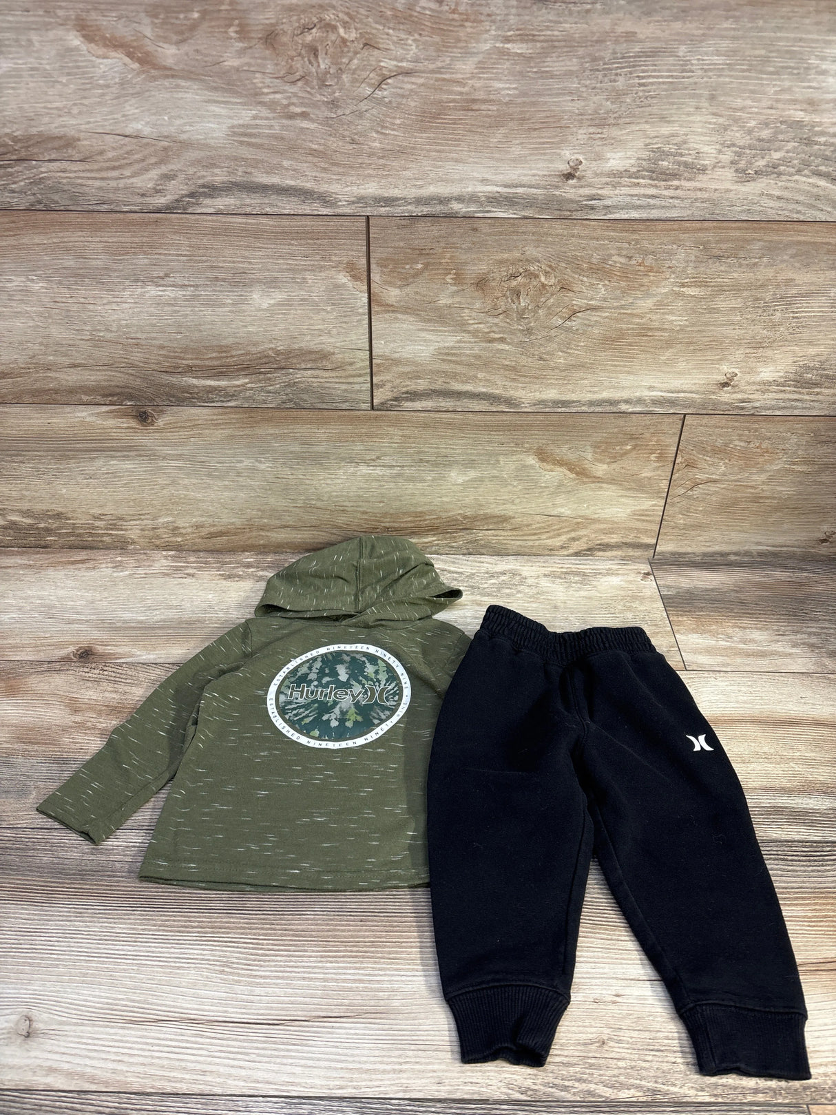 Hurley 2pc Hooded Shirt & Joggers Set Green sz 12m