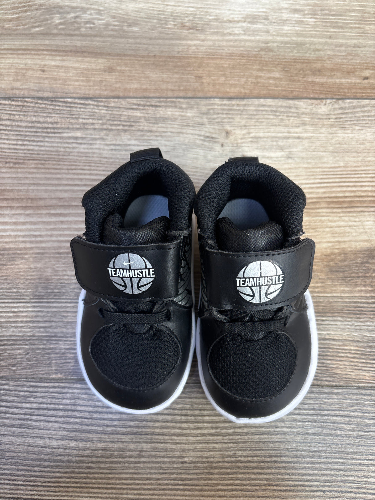 Nike Team Hustle D9 TD 'Black' Sneakers sz 4c