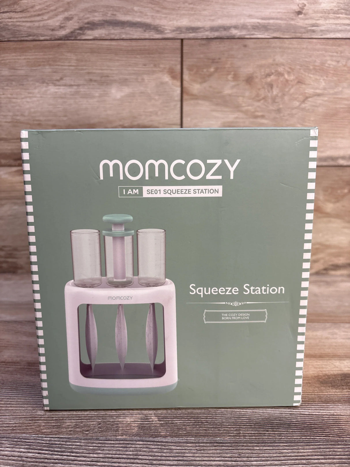 NEW Momcozy I Am Squeeze Station