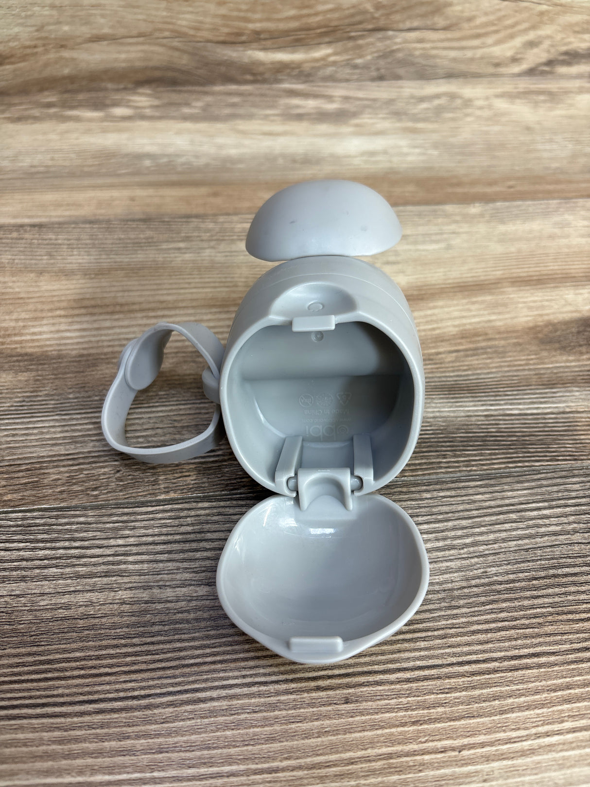 Ubbi On The Go Pacifier Holder Grey