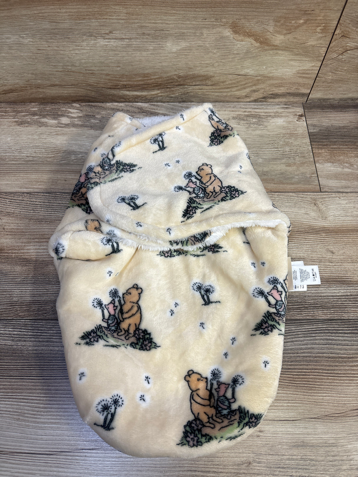 Pooh Bear Collection Plush Swaddle Wrap Cream sz 0-3m
