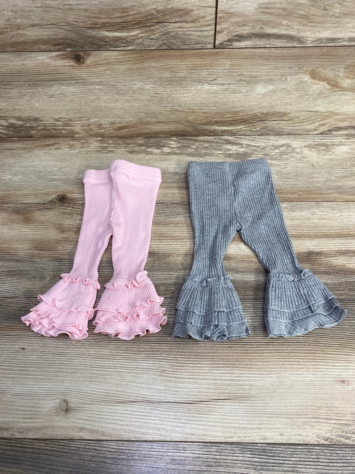 2pk Ribbed Ruffled Leggings Grey sz Newborn