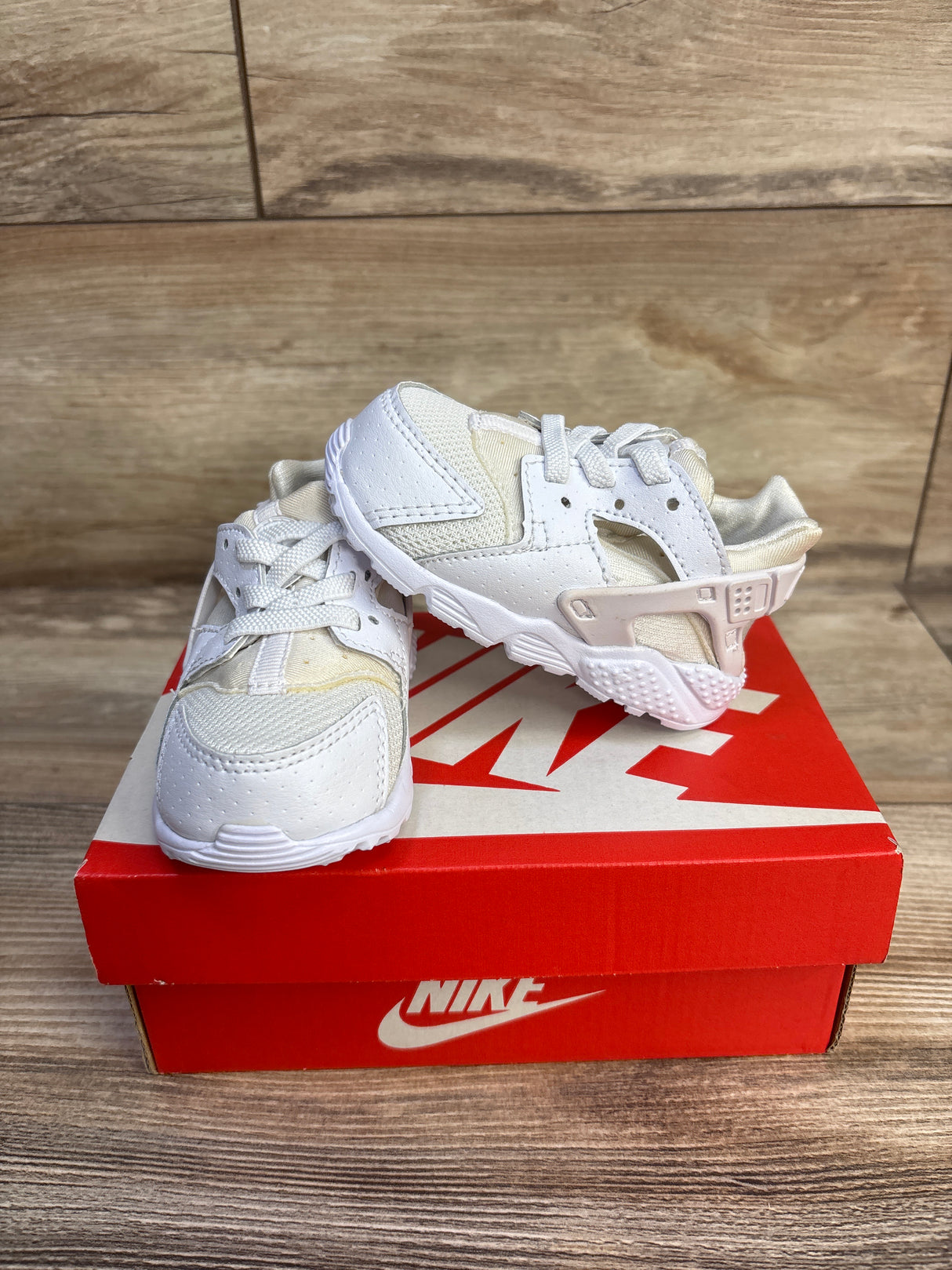 NEW Nike Huarache Run TD 'White' Sneakers sz 4c