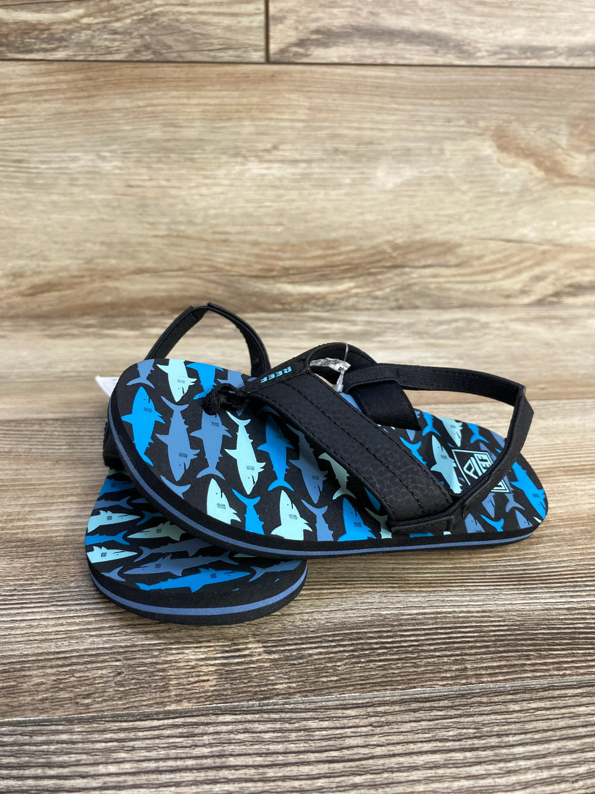 NEW Reef Little Uni Flip Flops in Blue Sharks sz 7c - Me n Mommy To Be