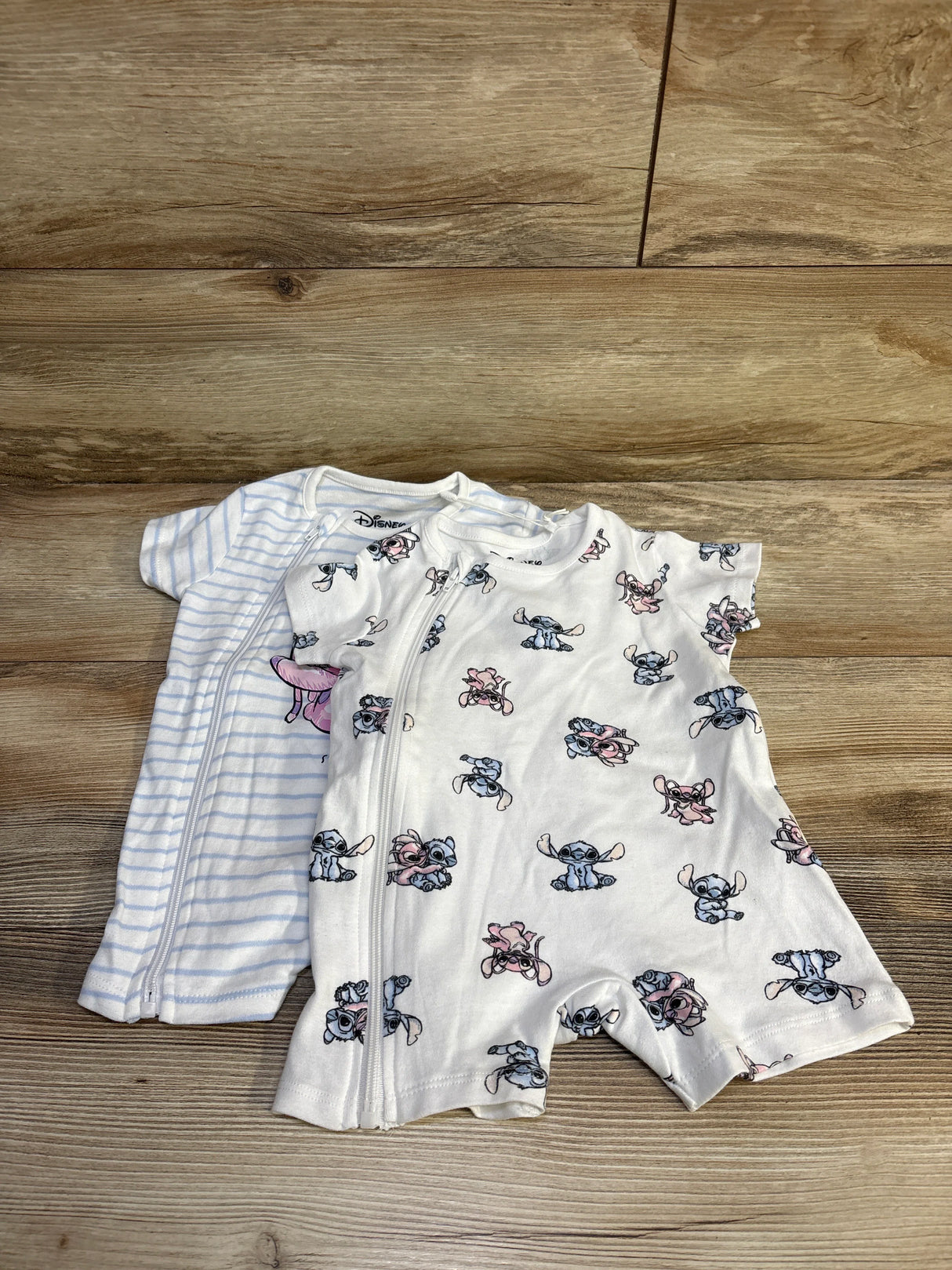 Sinsay x Disney Baby Lilo & Stitch 2pk Shortie Rompers White sz 3m