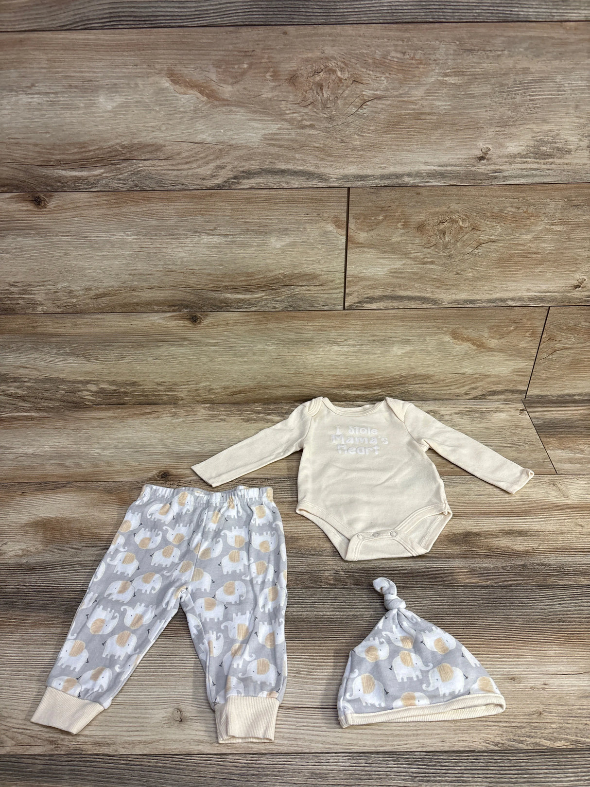 Baby Essentials 3pc I Stole My Mama's Heart Bodysuit Set Cream sz 6m