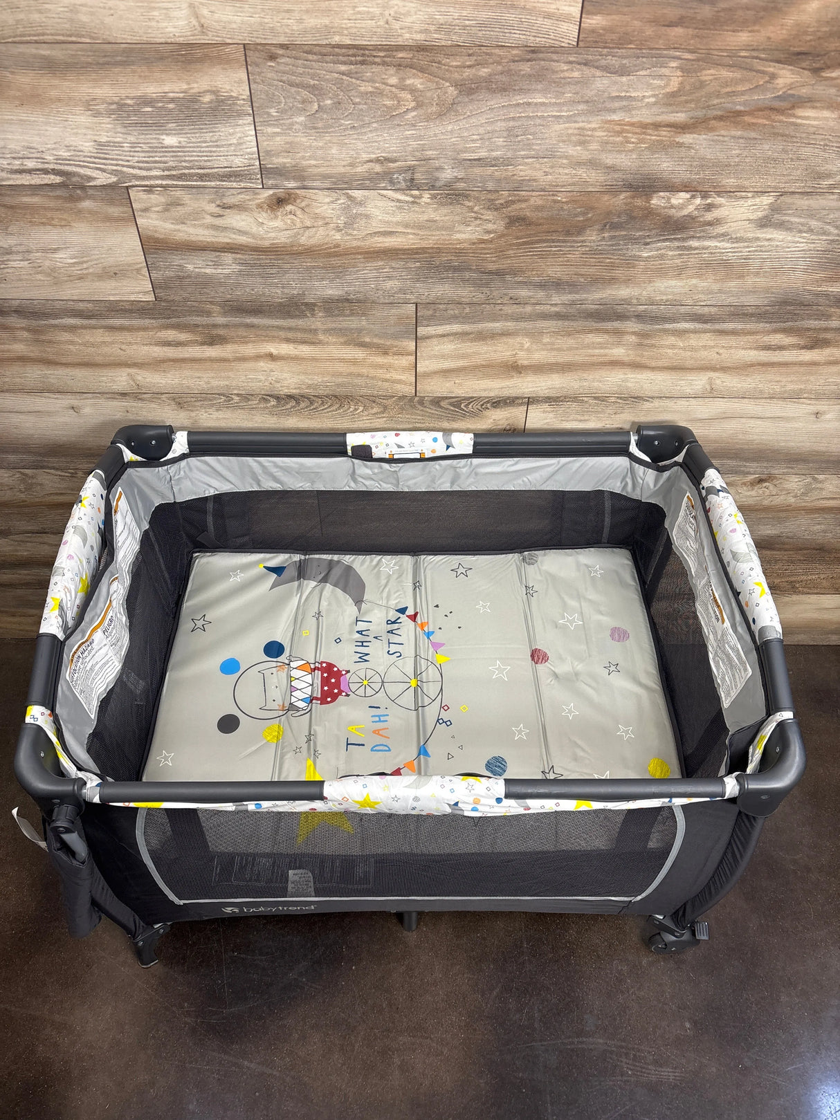 NEW Baby Trend Lil' Snooze Deluxe II Nursery Center, Twinkle Twinkle Little Moon