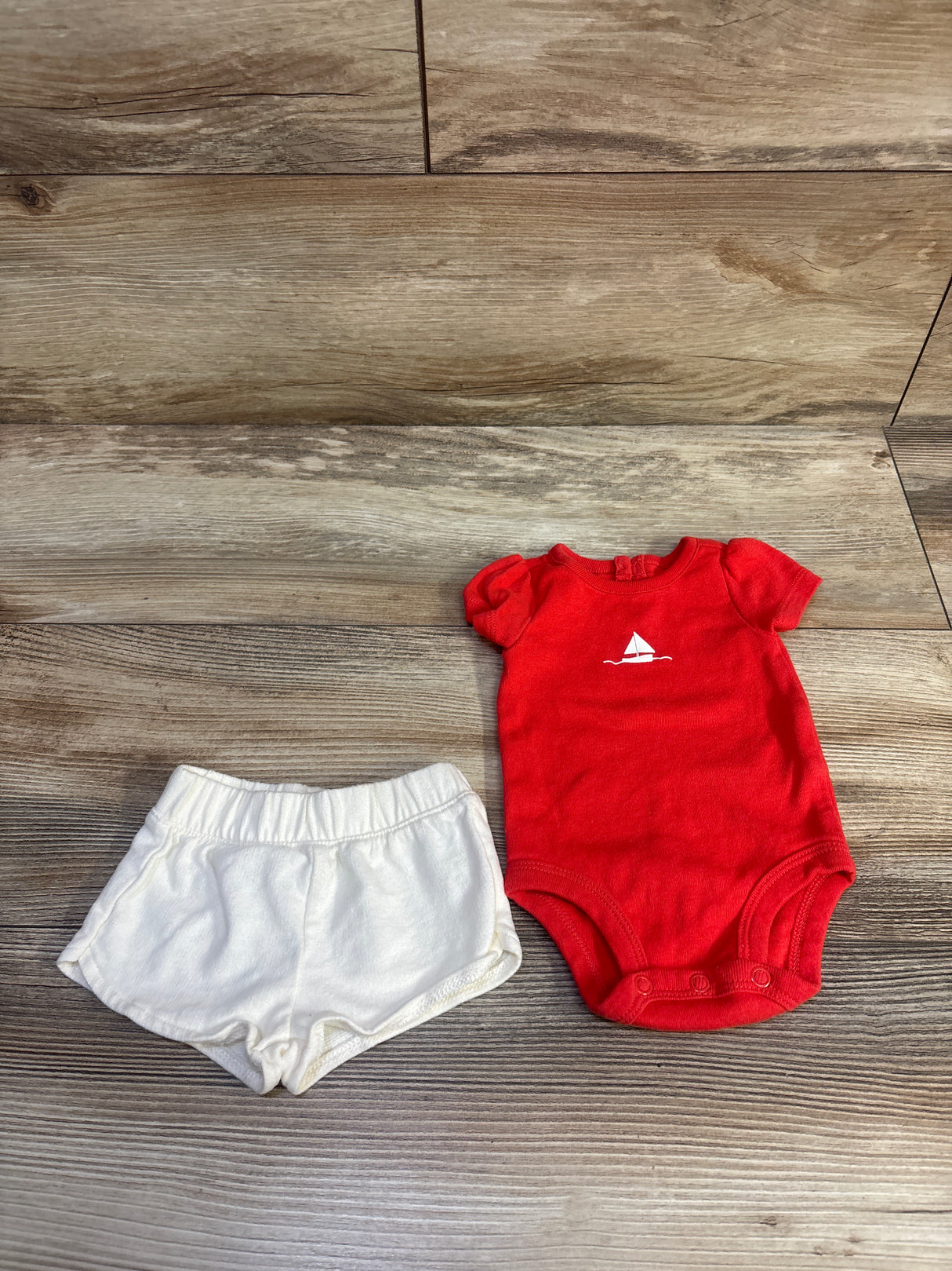 Carter's 2pc Shirt & Shorts Set Red sz Newborn
