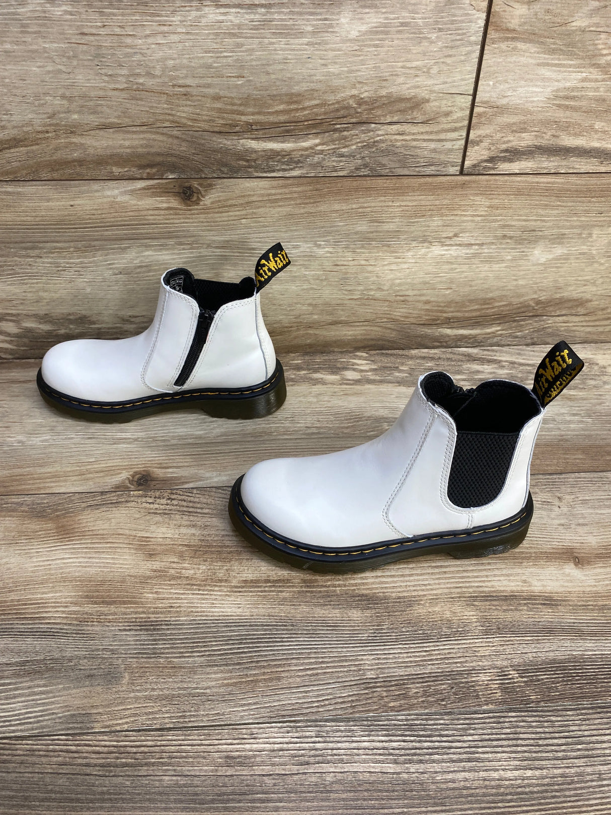 Dr. Martens Chelsea Boot White sz 1Y - Me n Mommy To Be