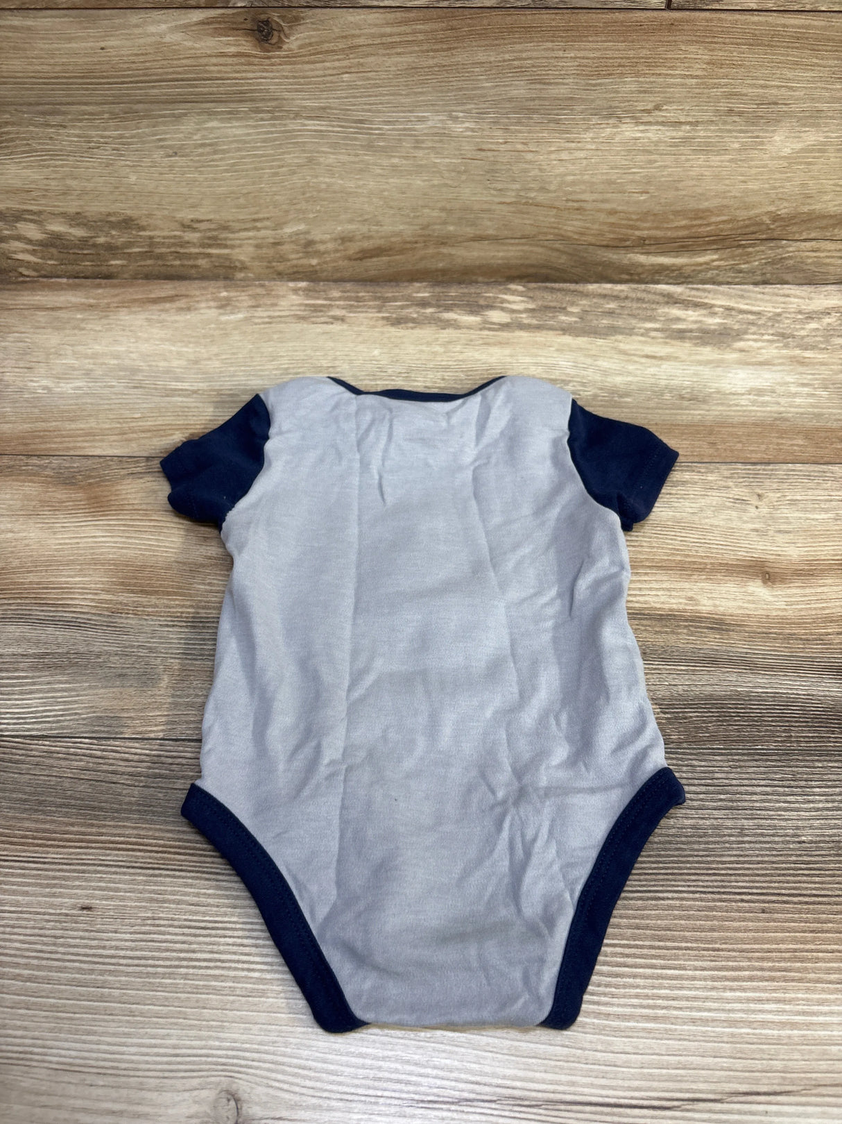 Genuine Merchandise New York Yankees Bodysuit Grey sz 3/6m