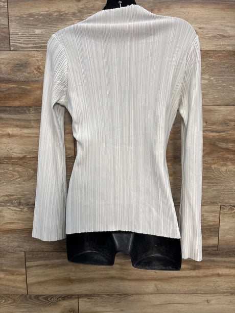 Pretty Little Thing White Plisse Fitted Top sz Medium - Me n Mommy To Be