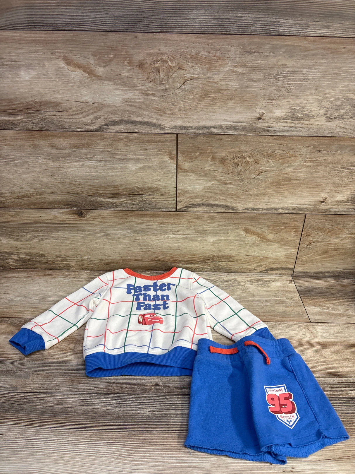 Disney Pixar Cars 2pc Pullover Sweatshirt & Shorts Set Ivory sz 12m