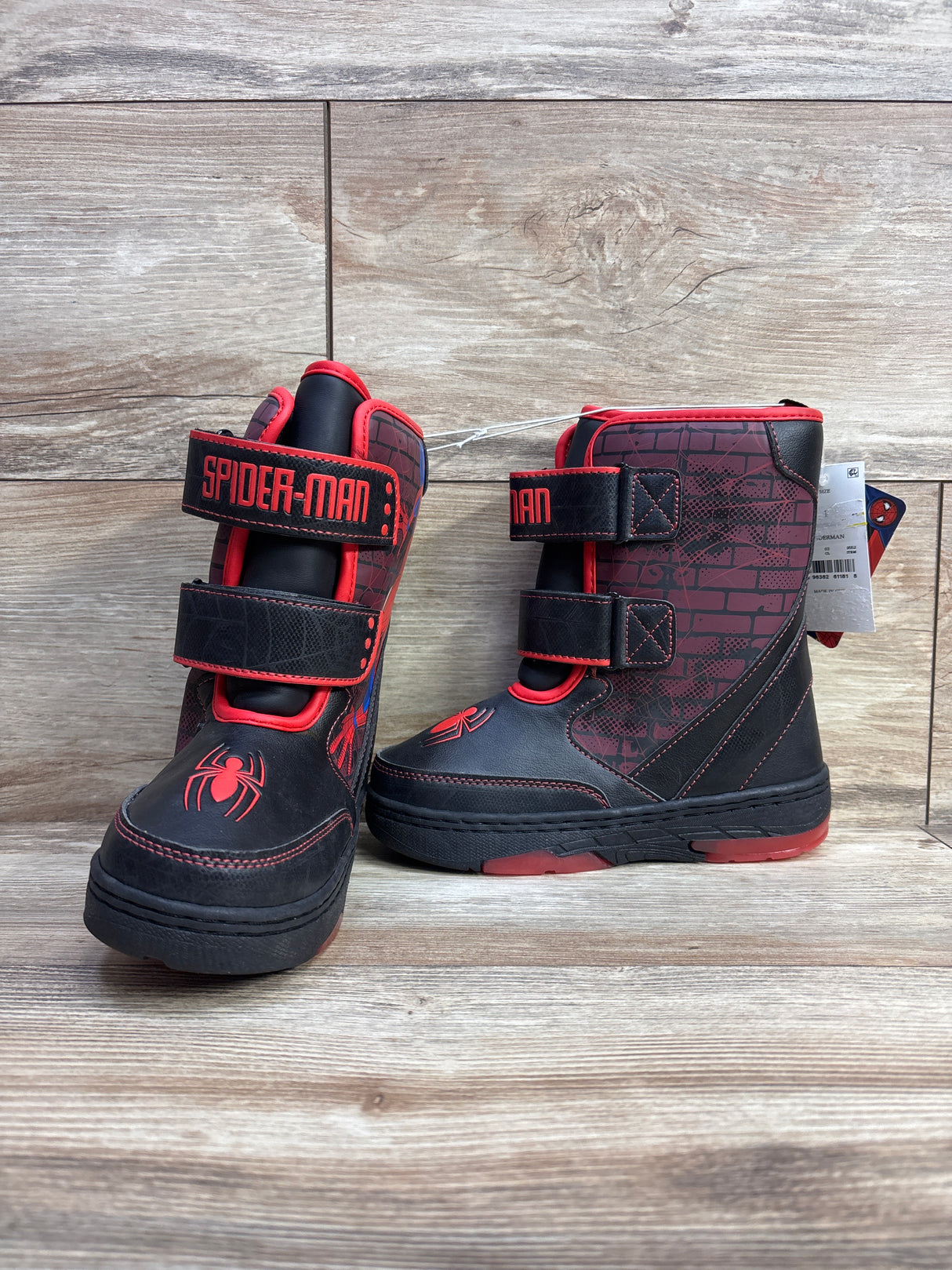 NEW Marvel Spider-Man Light-Up Winter Boots Black sz 1Y