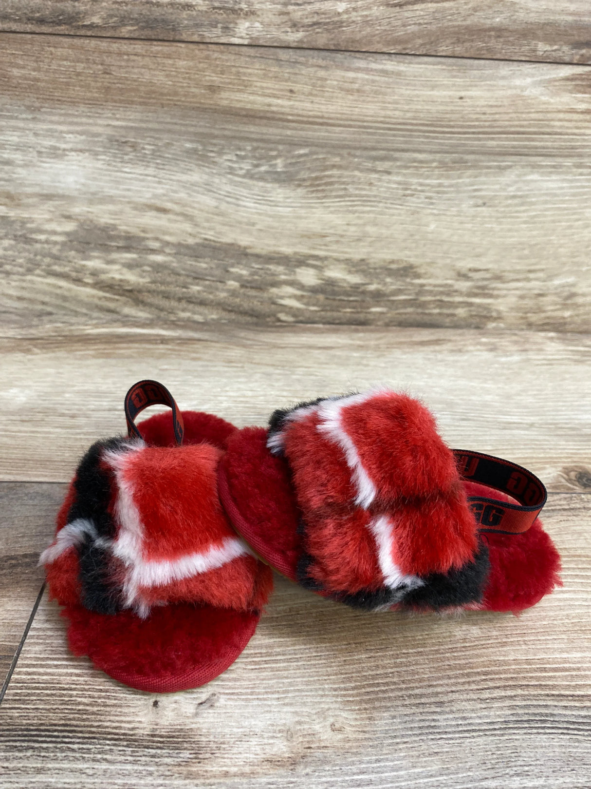 UGG Fluff Yeah Slides Red sz 7c
