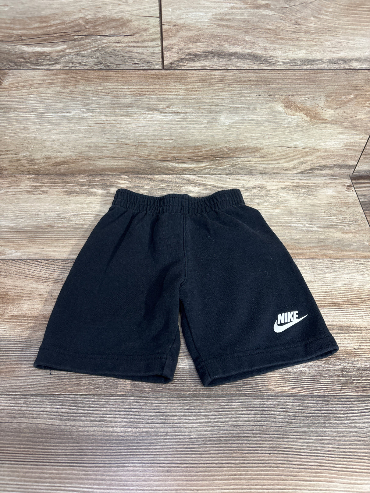 Nike Shorts Black sz 4T