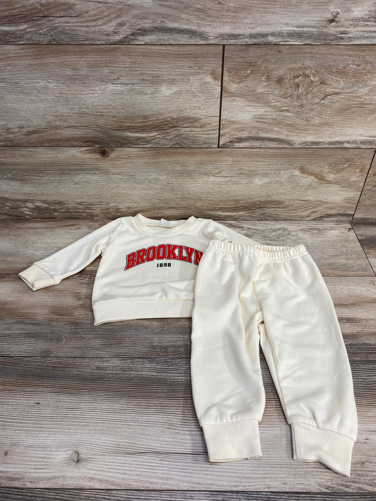 Shein 2pc Brooklyn Sweatshirt & Joggers Set Cream sz 3-6m