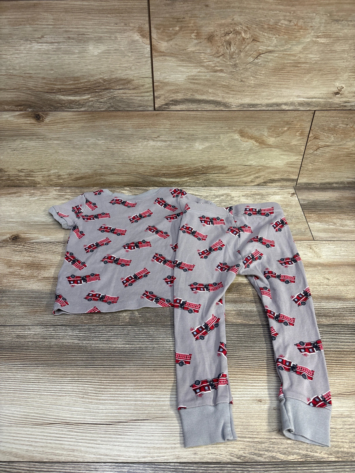 Old Navy 2pc Firetruck Pajama Set Grey sz 2T