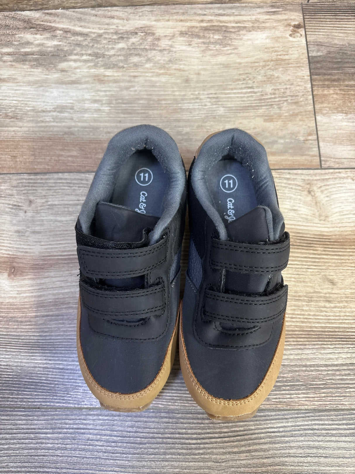 Cat & Jack Charlie Retro Sneakers Black sz 11c