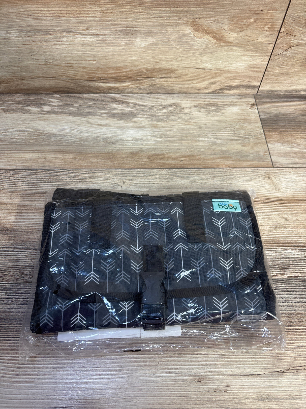 NEW Kopi Baby Portable Diaper Changing Pad, Grey Arrows