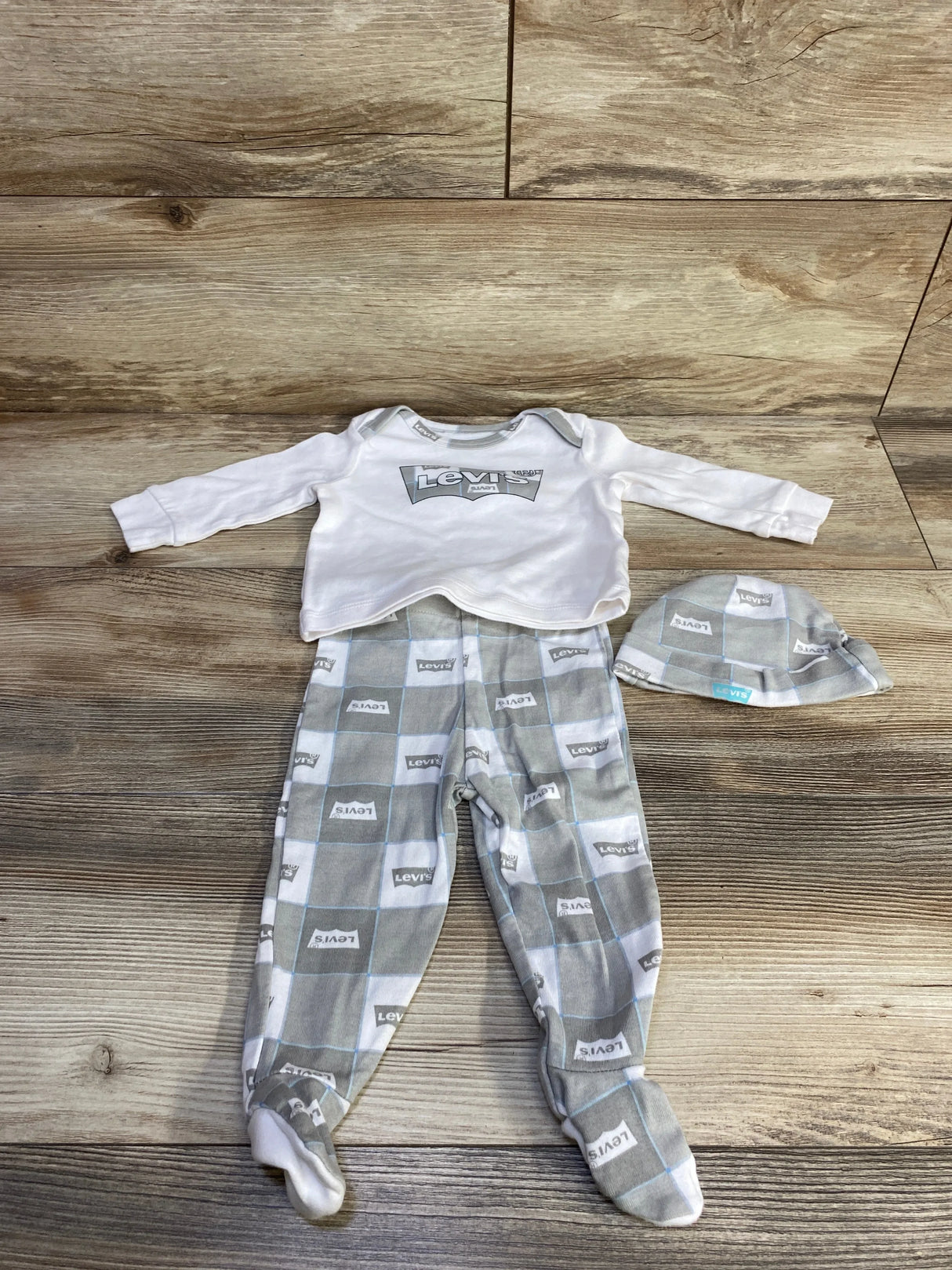 Levi's 3pc Set White sz 6m