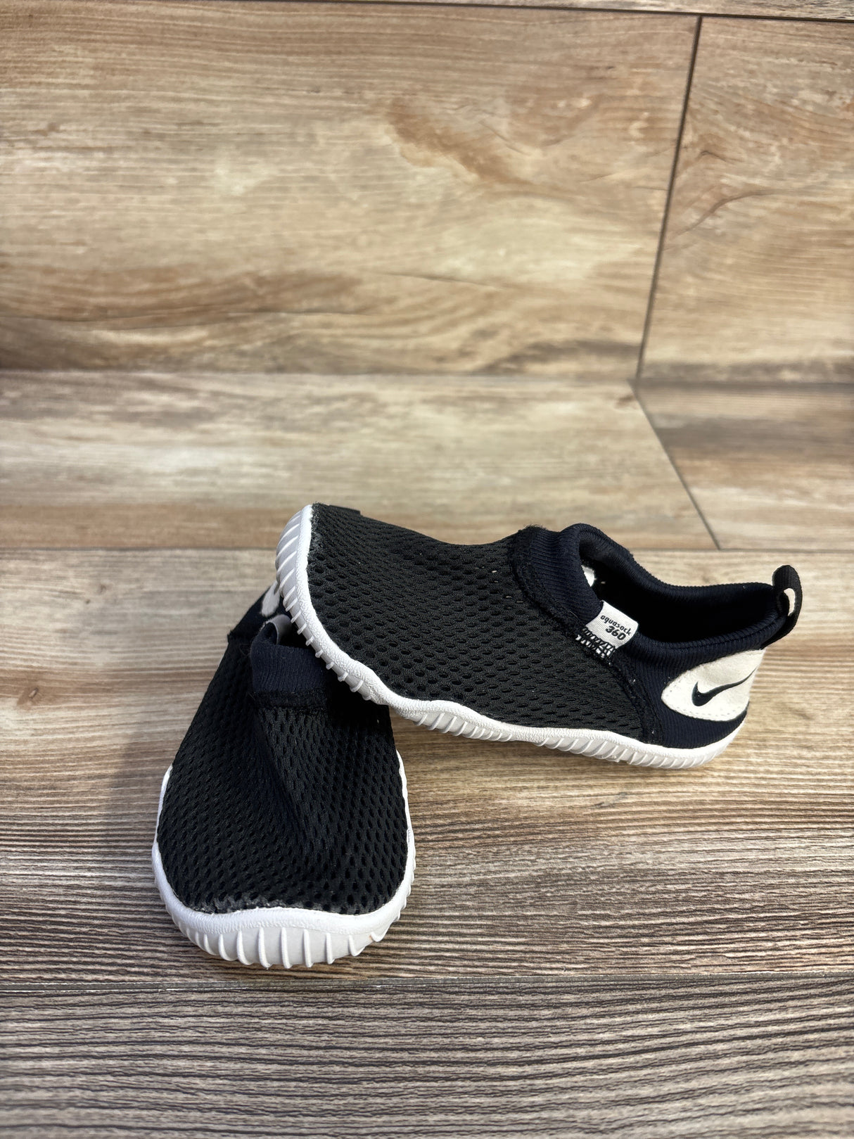 Nike Aqua Sock 360 TD 'Black' Sneakers sz 7c
