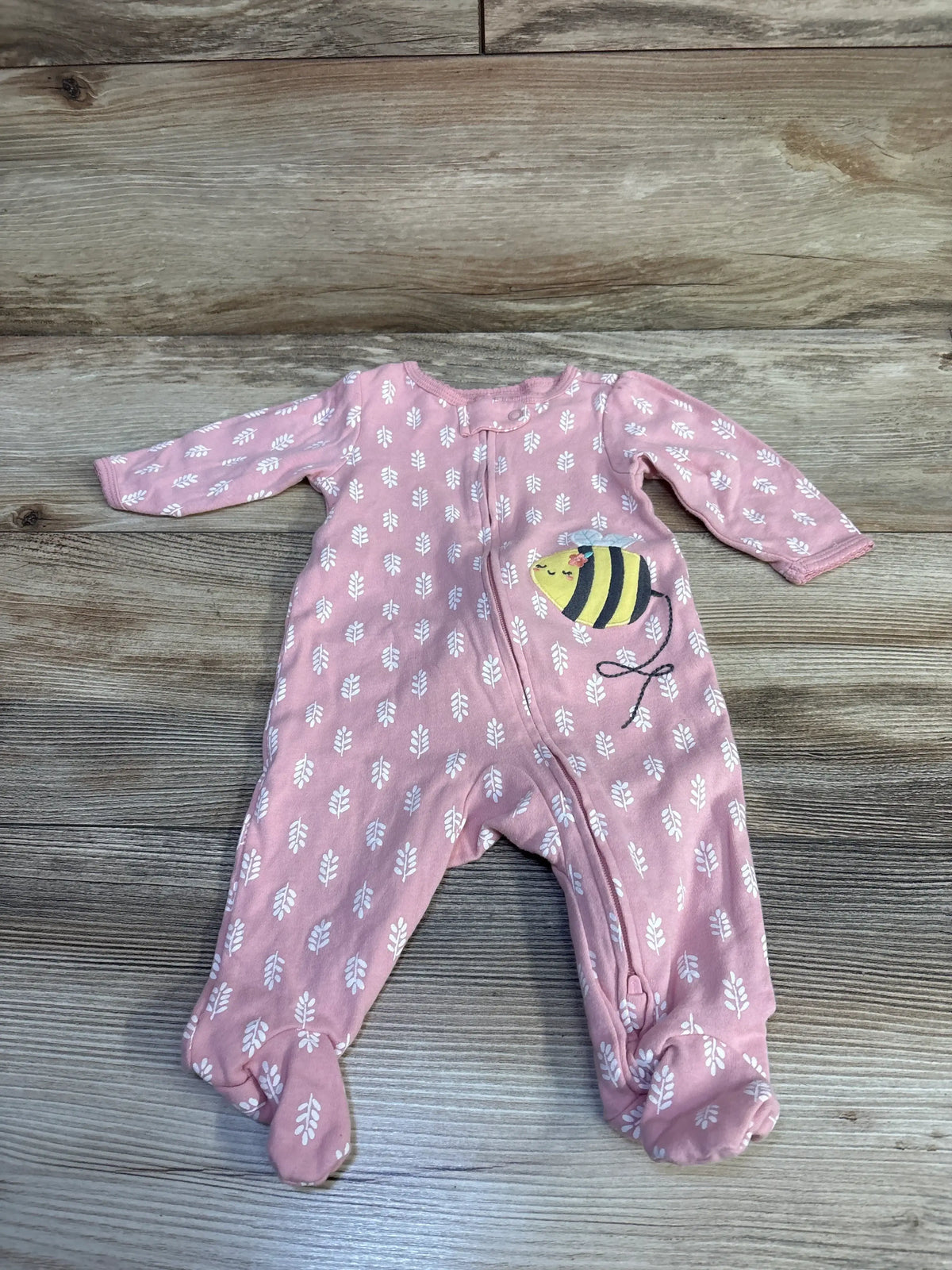 Pink Me n Mommy To Be baby sleeper with white leaf pattern and bumblebee graphic