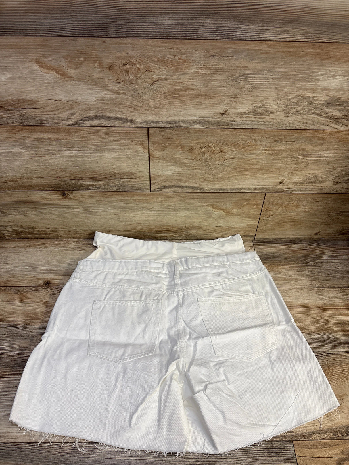 NEW Gap Maternity 7" Maternity Full Panel Denim Bermuda Shorts White sz XL (34/18R)