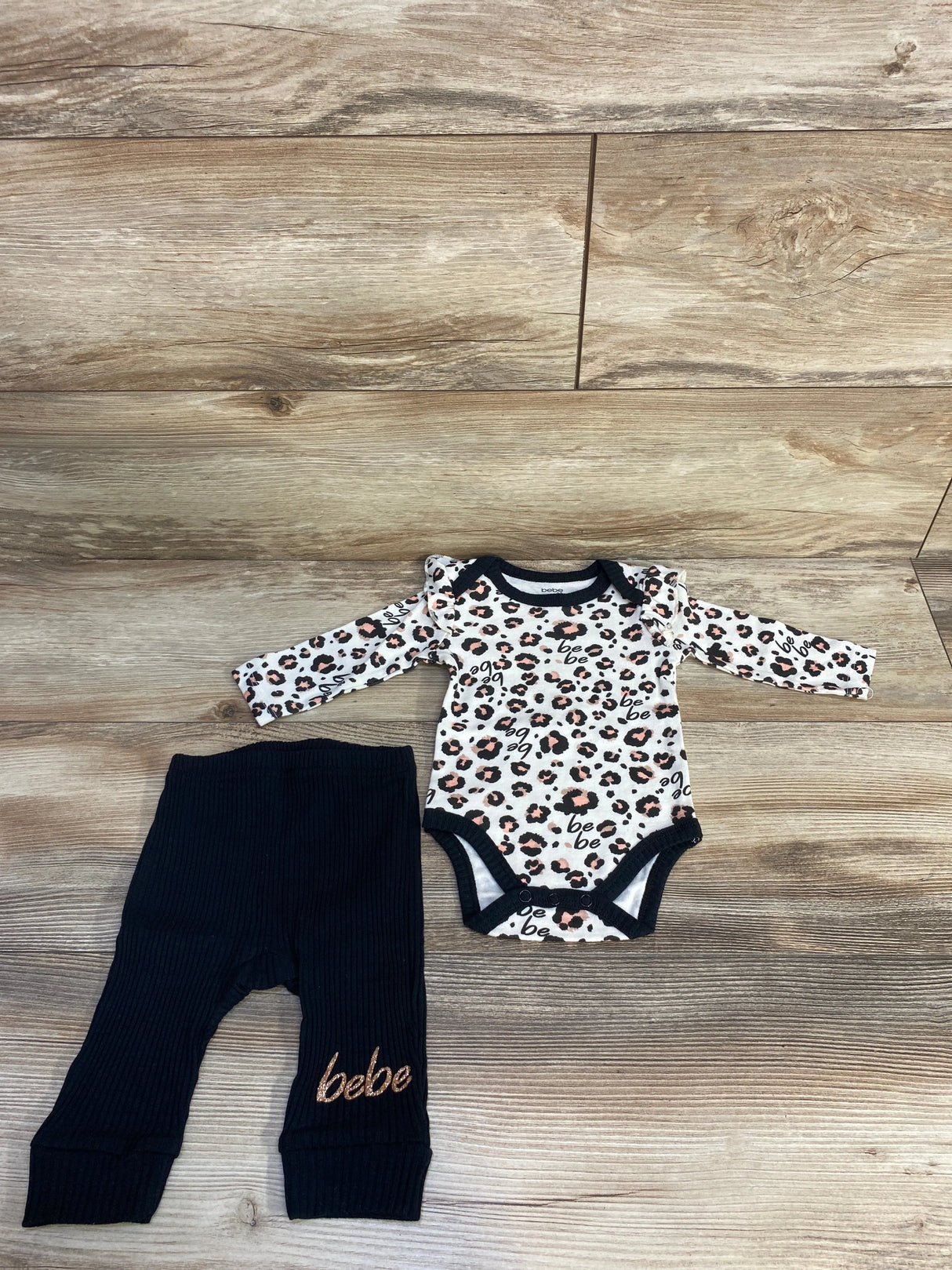 Bebe Baby 2pc Leopard Print Bodysuit & Ribbed Pants Set White sz 0-3m