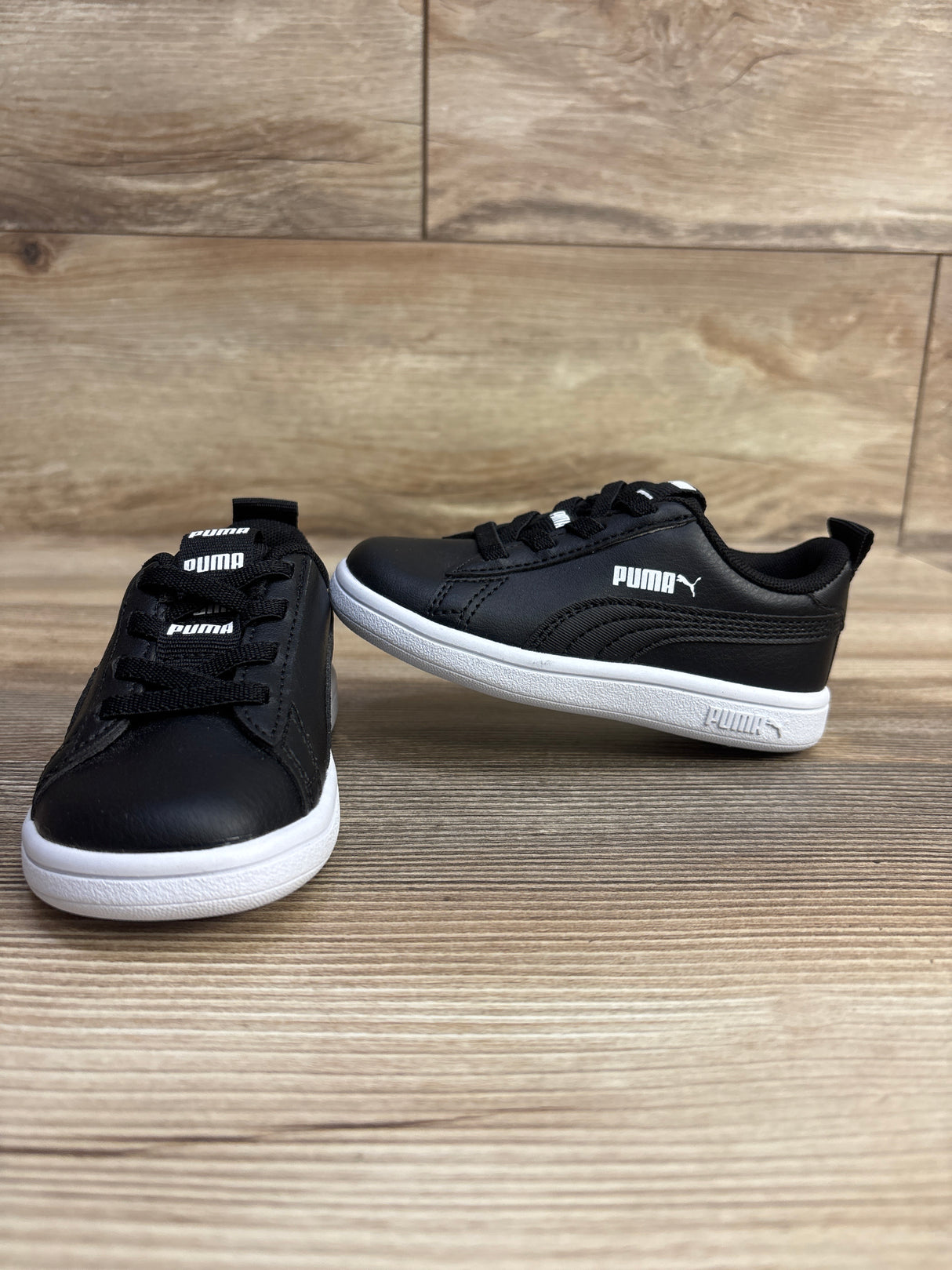 Puma Smash V2 Patent Sneakers Black sz 6c