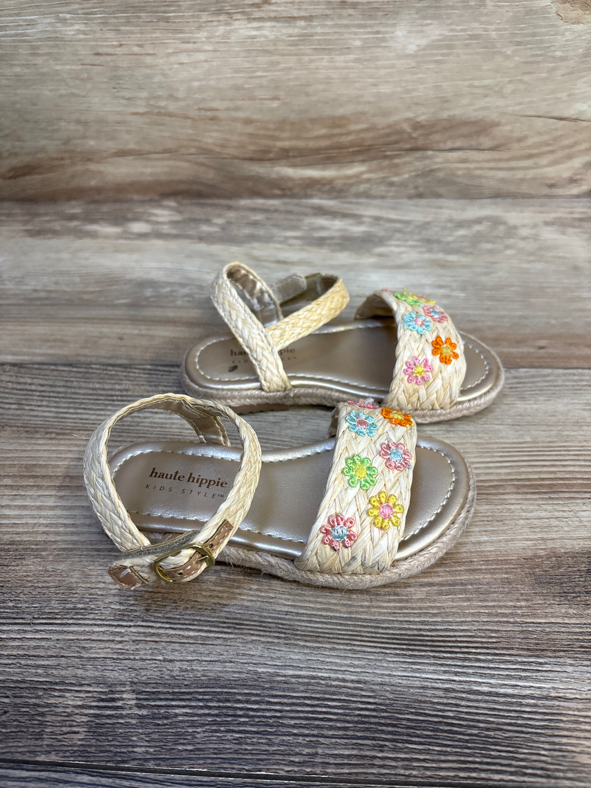 Haulte Hippie Floral Embroidered Sandals Tan sz 7c