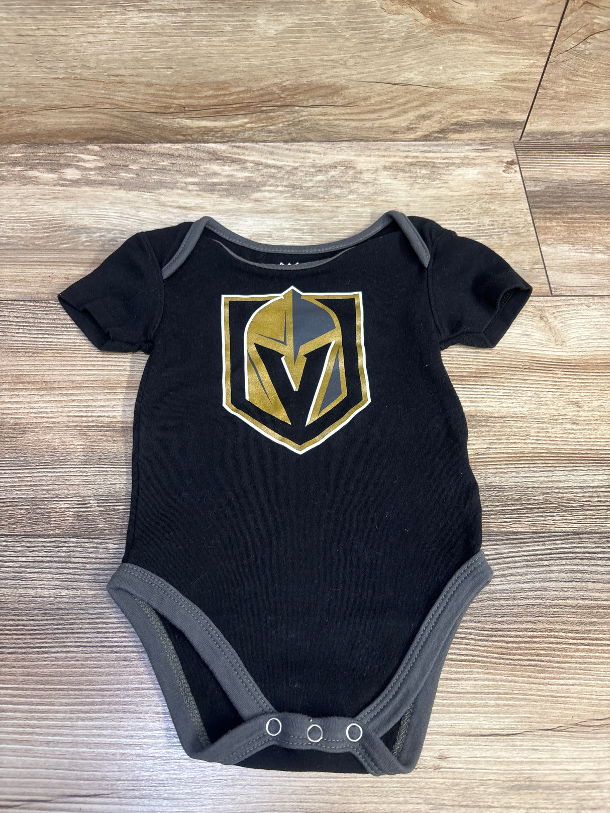 NHL Golden Knights Bodysuit Black sz 6-9m