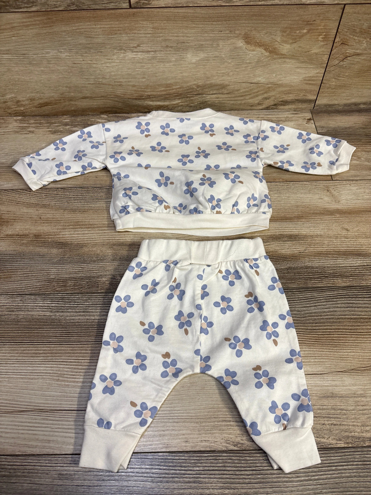 Just One You 2pc Floral Long Sleeve Shirt & Pants Set White sz 3m