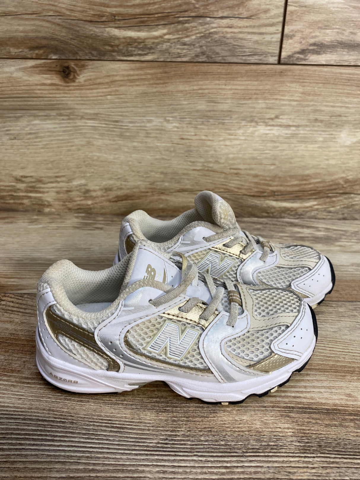 New Balance 530 Bungee Sneakers White/Beige sz 10c