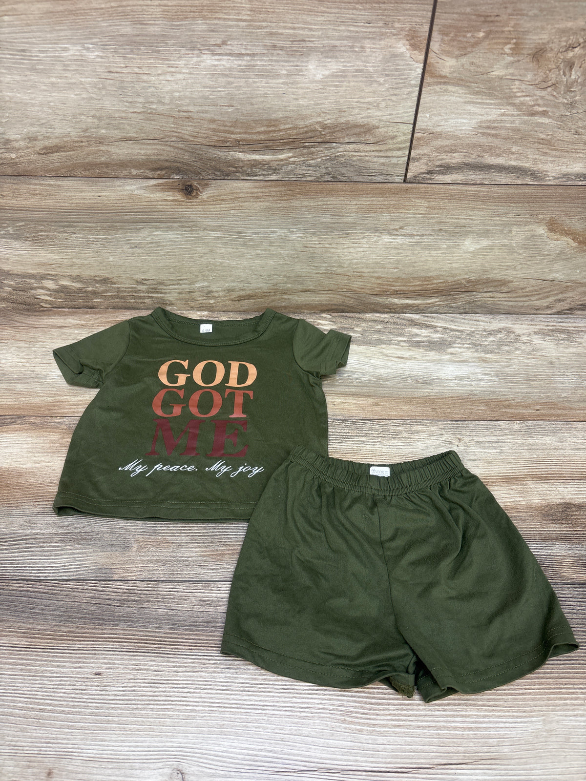 God Got Me 2pc Shirt & Shorts Set Green sz 6-9m