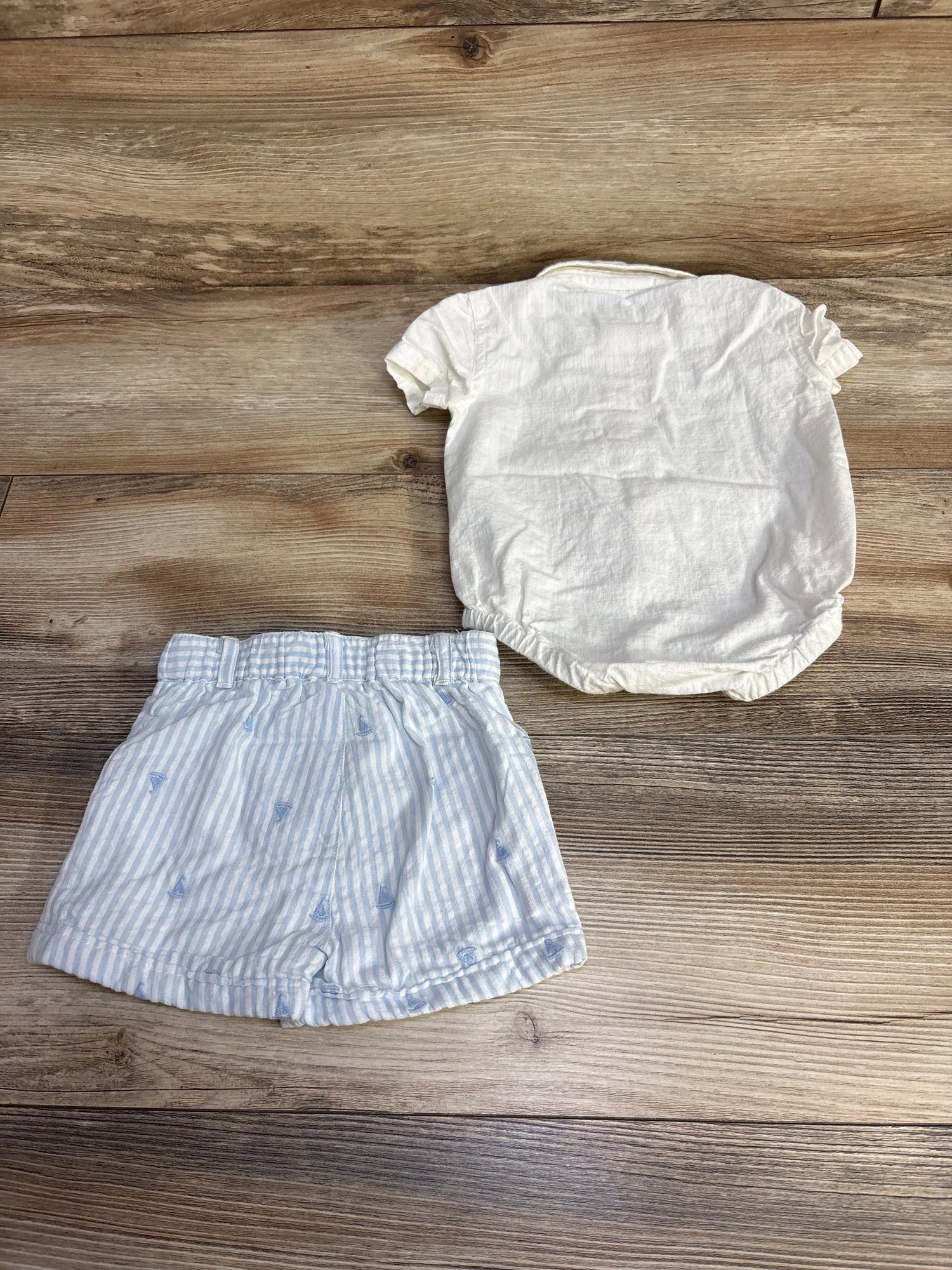 Tommy Bahama 2pc Bodysuit & Shorts White sz 3-6m - Me n Mommy To Be