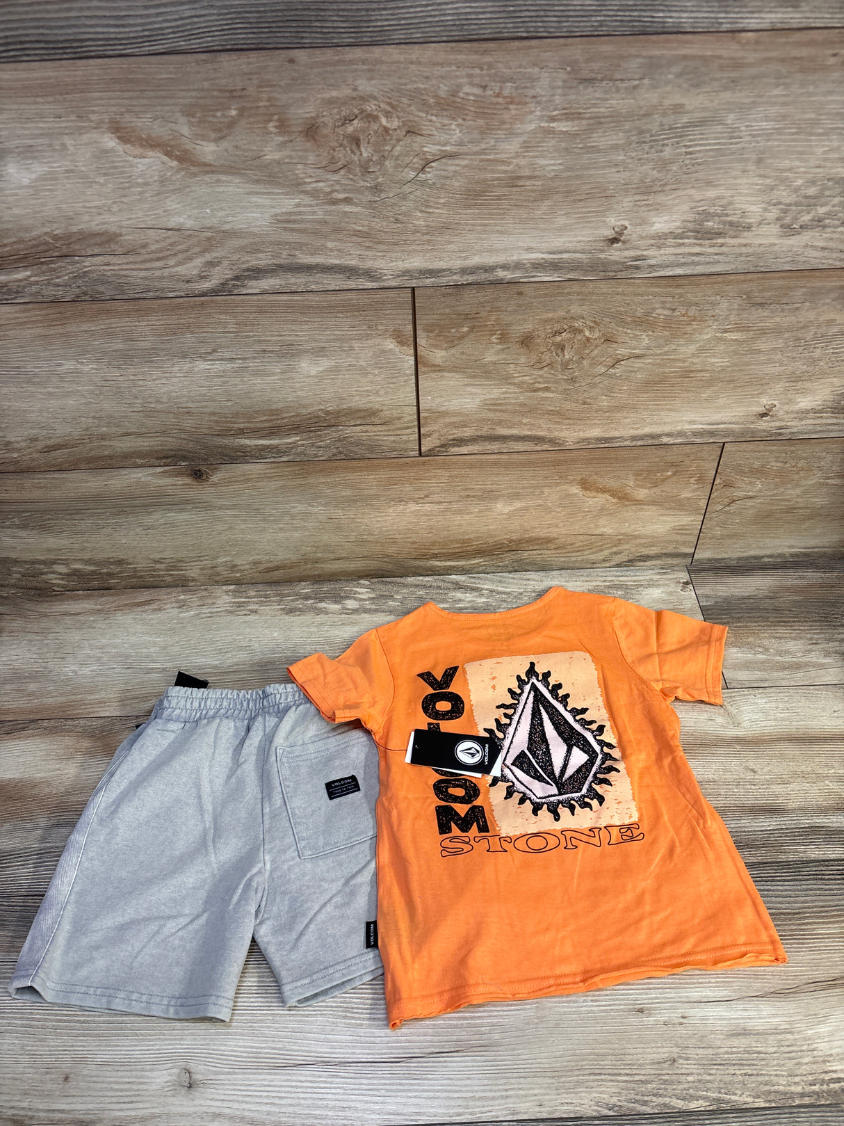 NEW Volcom 2pc Shirt & Shorts Set Orange sz 5T