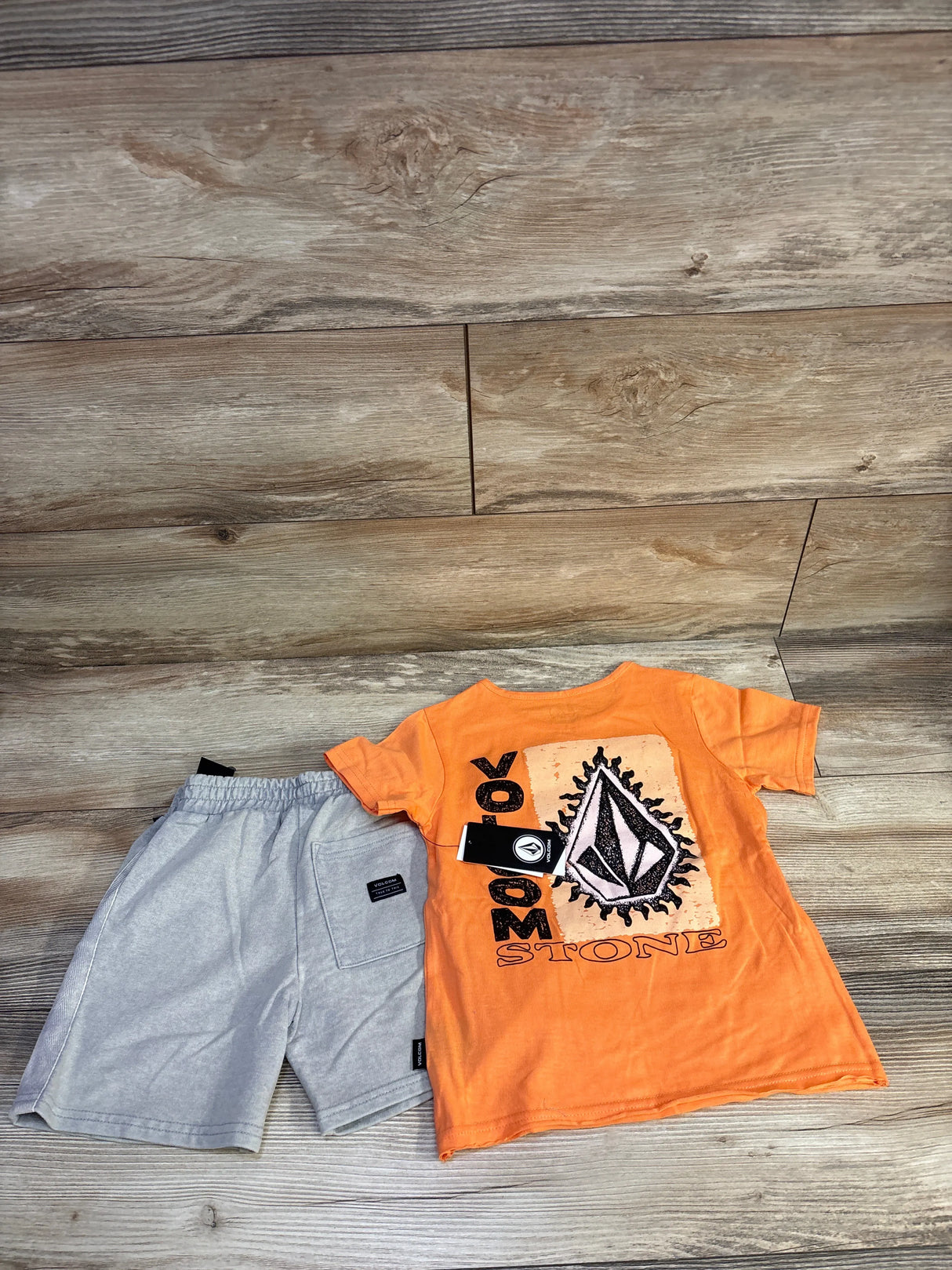 NEW Volcom 2pc Shirt & Shorts Set Orange sz 5T