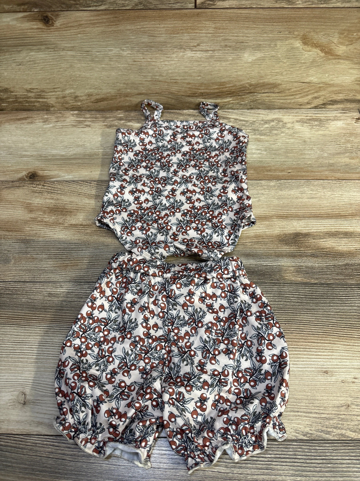 Shein 2pc Tank Bodysuit & Shorts Set Ivory sz 6-9m