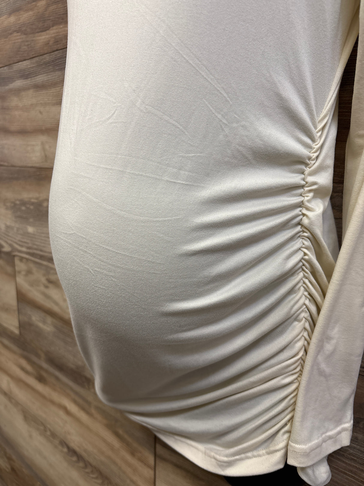 Ekouaer Ruched Long Sleeve Shirt Ivory sz Medium