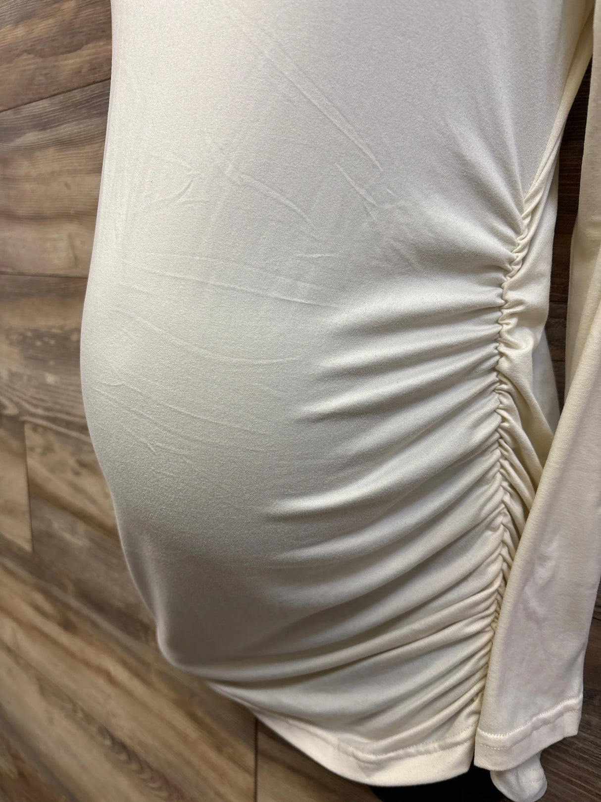Ekouaer Ruched Long Sleeve Shirt Ivory sz Medium