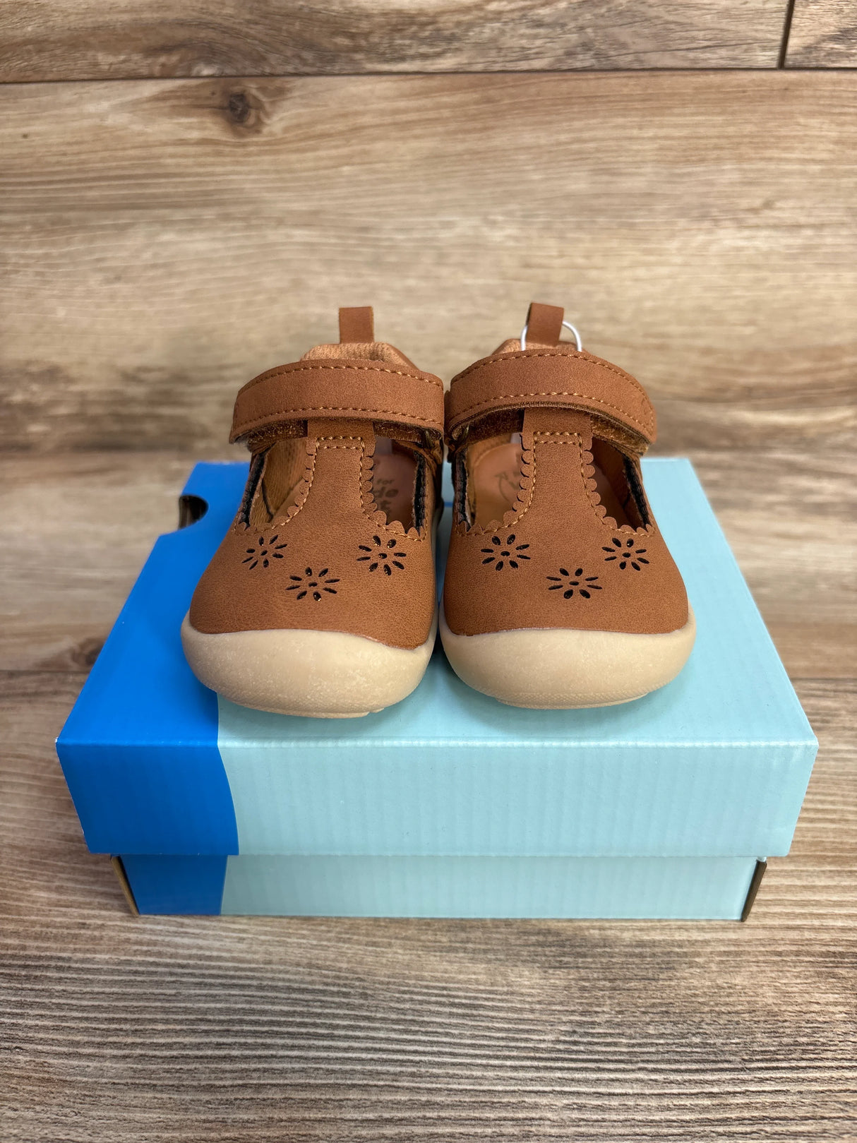 NEW Stride Rite Cheyenne Sneakers Tan sz 3c