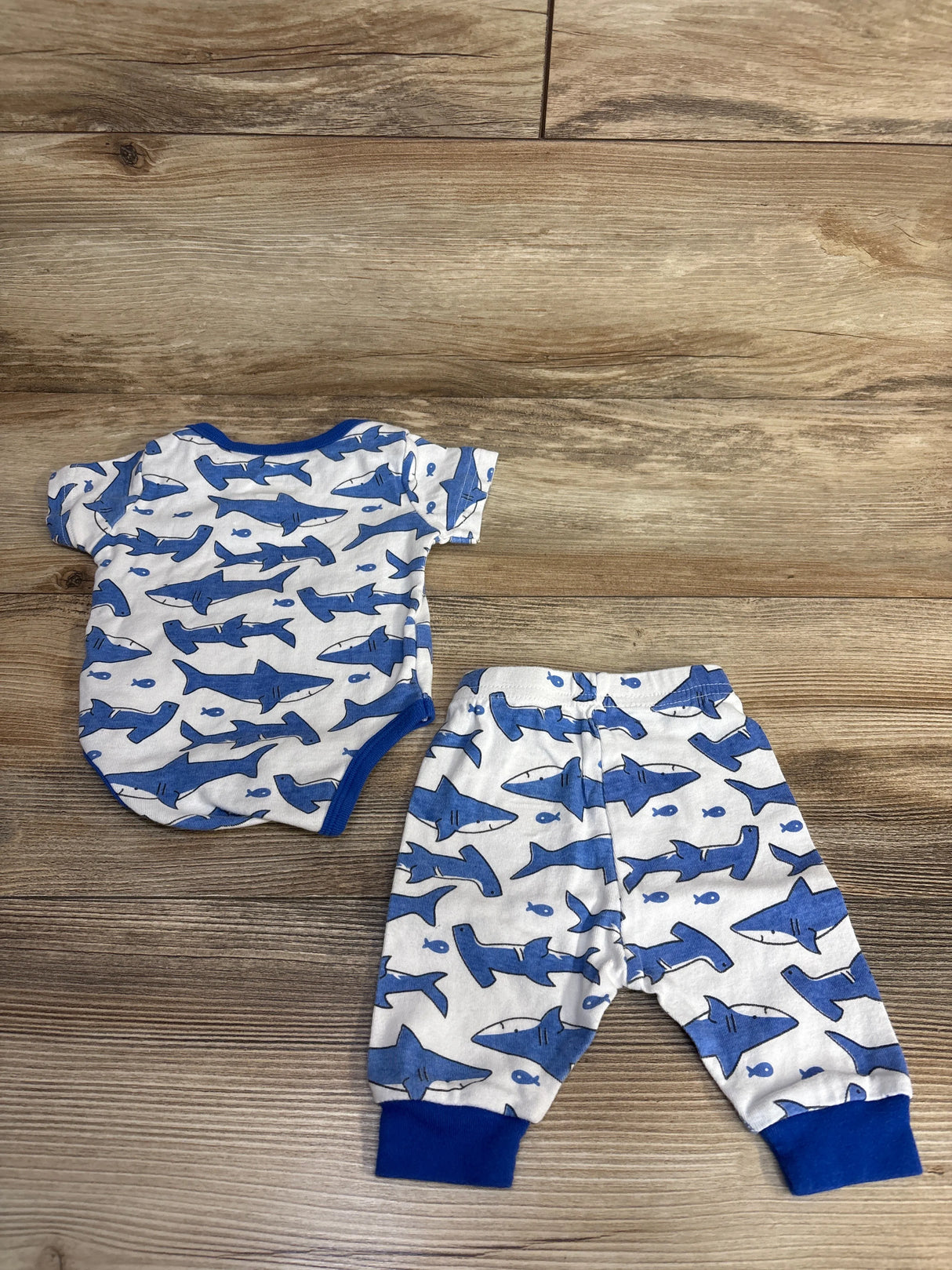 AbeCue 2pc Shark Bodysuit & Pants Set White sz 0-3m